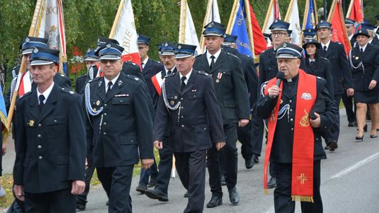 Pielgrzymi w mundurach. Strażacy w Sanktuarium Maryjnym w Krasnobrodzie