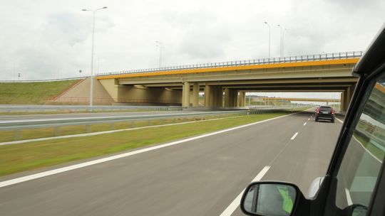 Pieniądze na drogi: Do Rzeszowa tak, do Białegostoku nie