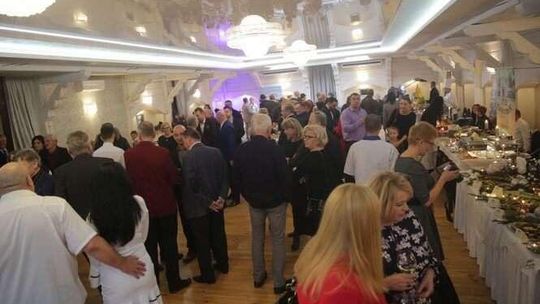 Pierogi z karpia, budyń z pstrąga. W Dworze Anna królowały ryby [zdjęcia]