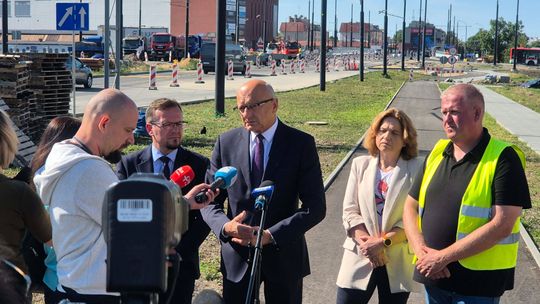 Pierwsi kierowcy przejechali nowym mostem na al. Unii Lubelskiej w Lublinie
