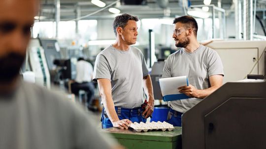 Pierwsze dni w pracy w Niemczech – praktyczny przewodnik dla nowych pracowników