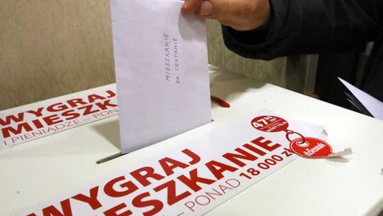 Pierwsze pieniądze! Pierwsze losowanie!