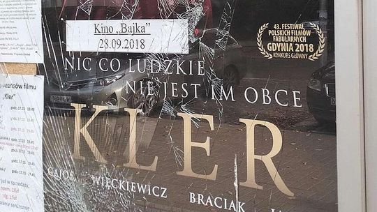 Pierwsze recenzje filmu Kler. Zebraliśmy opinie widzów po seansie w kinie Bajka