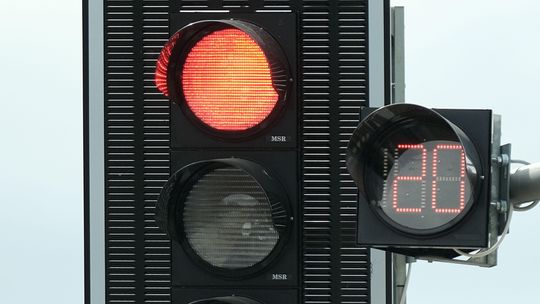 Pierwsze sekundniki przy światłach w woj. lubelskim już działają