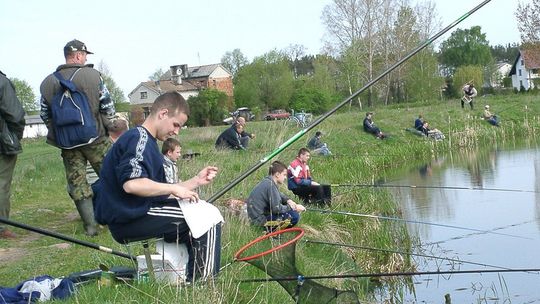 Pierwsze spławiki rzucone na wodę