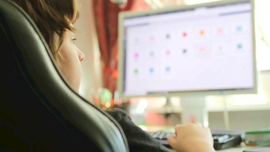 Pierwsze szkoły już zamknięte. Nauczanie zdalne