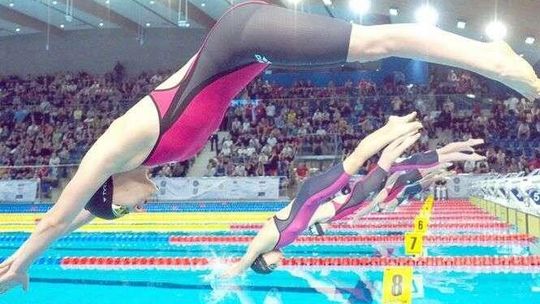 Pierwszy dzień pływackich MP: brak medalu naszych i... awaria systemu