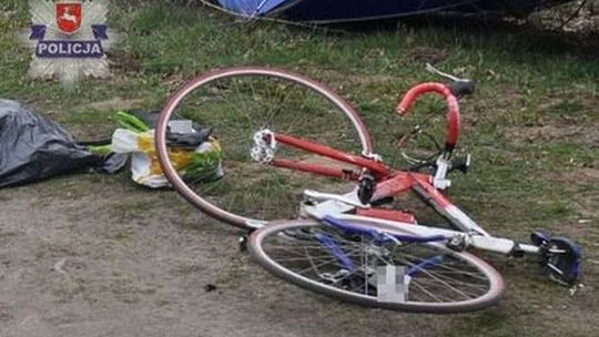 Pies wbiegł pod koła roweru. Mężczyzna upadł i zmarł
