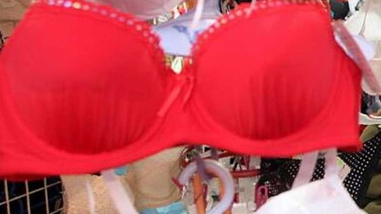 Pijana chełmianka okradła sklep z bielizną