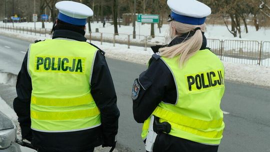 Pijana kobieta wiozła czwórkę dzieci