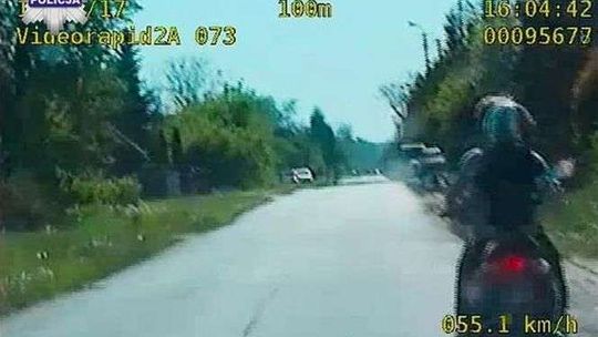  Pijana skuterzystka jechała z 9-letnim synem (wideo)