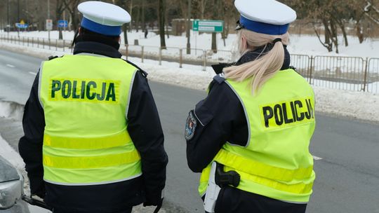 Pijana wjechała Volkswagenem w zaspę