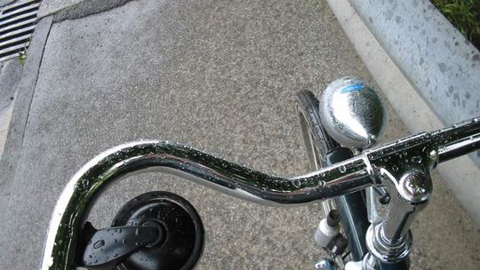 Pijanego zgubiła ciekawość. Przyjechał zobaczyć kolizję