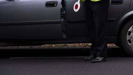 Pijani bracia rzucili się na policjantów 