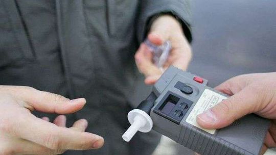 Pijany 42-latek przyjechał złożyć wyjaśnienia policjantom