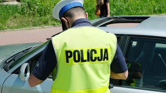 Pijany 64-latek prowadził samochód. Świadkowie zareagowali