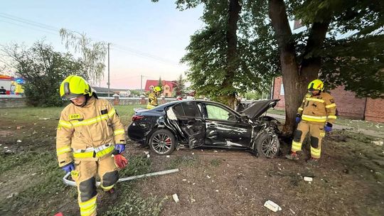 Pijany kierowca zniszczył ogrodzenie kościoła. Krok od tragedii