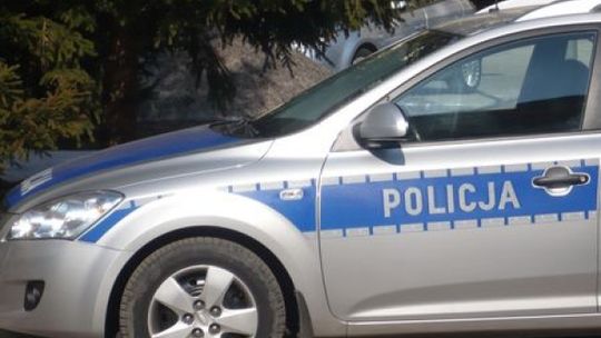 Pijany mężczyzna ranił nożem kolegę 