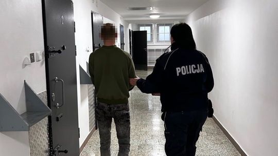 Pijany mężczyzna zatankował samochód i odjechał bez płacenia