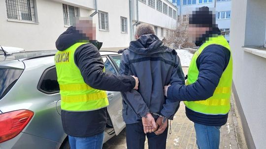 Pijany znęcał się nad rodzicami. W weekend chwycił za siekierę