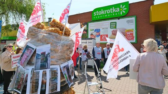 Pikieta pod Stokrotką. Związkowcy mają dość 
