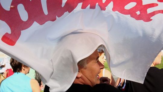 Pikieta pracowników szpitala w Kraśniku: Zatrzymali ruch na \"19” (wideo)