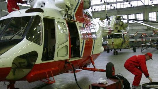 Pikieta przed PZL-Świdnik o wolne soboty i niedziele