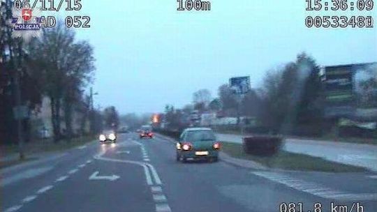 Pił piwo kierując samochodem. Auto jechało wężykiem