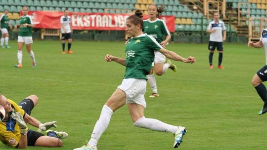 Piłkarki Górnika Łęczna grają z SMS Łódź mecz o 100 tysięcy złotych