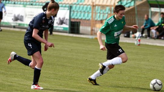 Piłkarska środa i czwartek na boiskach w regionie