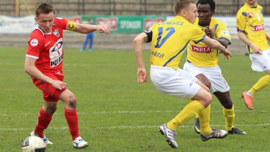 Piłkarska środa na boiskach w regionie