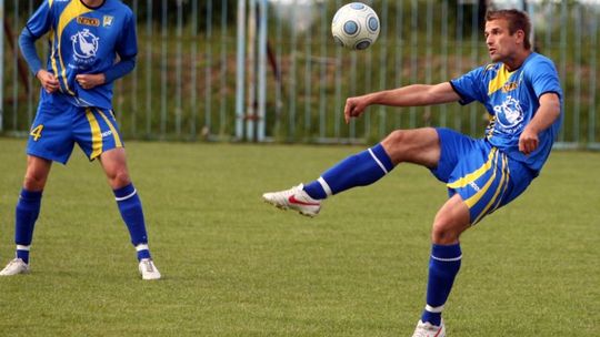 Piłkarska środa na boiskach w regionie