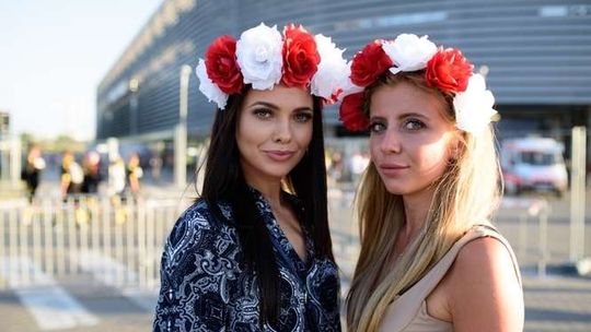 Piłkarskie święto w Lublinie. Kibice Szwecji i Polski przed meczem