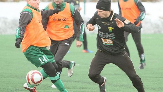 Piłkarze GKS Bogdanka wracają do treningów