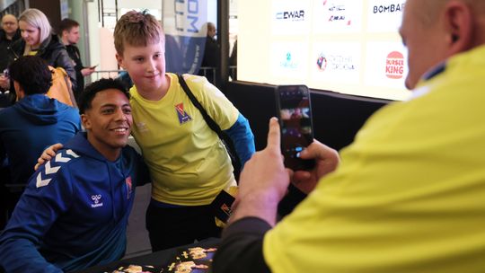 Piłkarze Motoru spotkali się z kibicami w ramach Autografiady