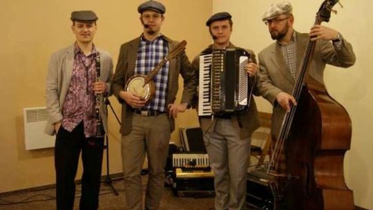 Piosenki Nohavicy, Maciejowa kapela i metalowe granie na Moście Kultury