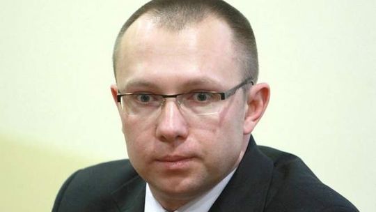 Piotr Szeliga występuje z Solidarnej Polski i pozywa gazety. Chodzi o sprawę z prostytutką