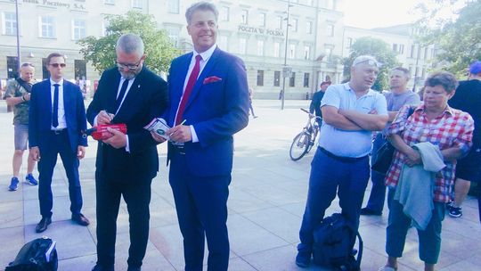 Piotrowski: Nie chcemy, żeby Unia Europejska wtrącała się w każdą dziedzinę naszego życia