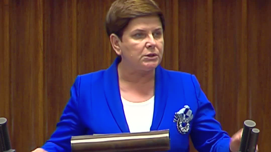 PiS funduje nam drogie tankowanie. Opozycji nie udało się odrzucić ustawy