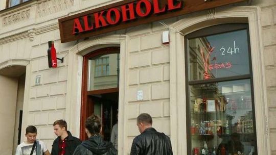 PiS i PO spowodują powrót melin? Chcą ograniczyć sprzedaż alkoholu