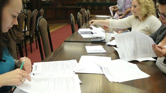 PiS wygrywa w w wyborach do sejmiku? "Różnica jest niewielka"