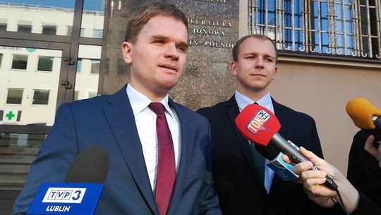 PiS złożył zawiadomienie do prokuratury. Przynieśli nagranie rozmowy Krzysztofa Grabczuka