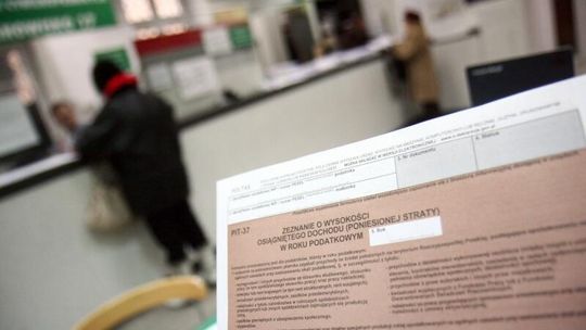 PIT: Spóźnialscy płacą odsetki