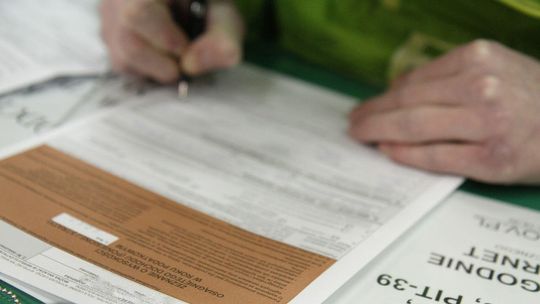 PIT wypełni się sam. Jak obejrzeć swoje zeznanie podatkowe? Zmiany od 2019 roku