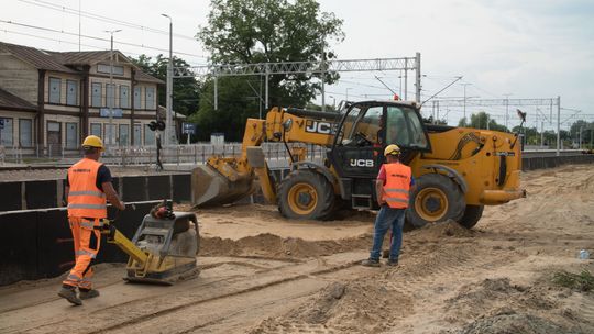 PKP. Prace na torach pomiędzy Puławami a Motyczem [zdjęcia]