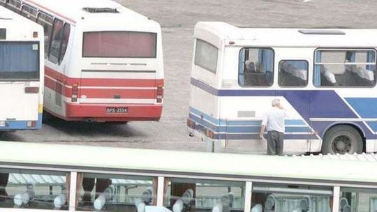 PKS wygrał z prywatnym przewoźnikiem. A gmina zaoszczędzi 