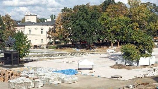 Plac Litewski dla rowerów?