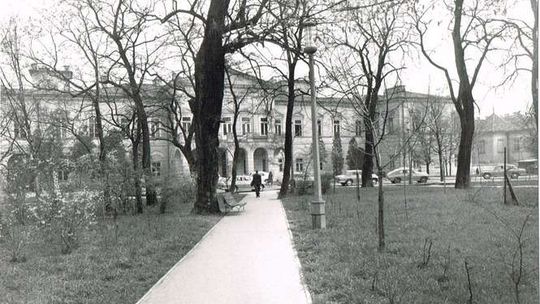 Plac Litewski. Jak powstawał i kim byli jego architekci? Zdjęcia