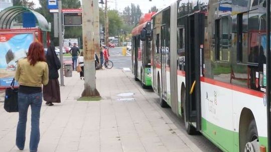 Plan awaryjny w miejskiej komunikacji. Sprawdź, który autobus nie przyjedzie