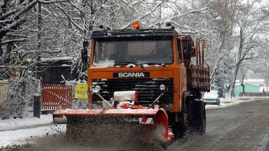 Pługi i piaskarki z GPS gotowe na zimę (mapa)